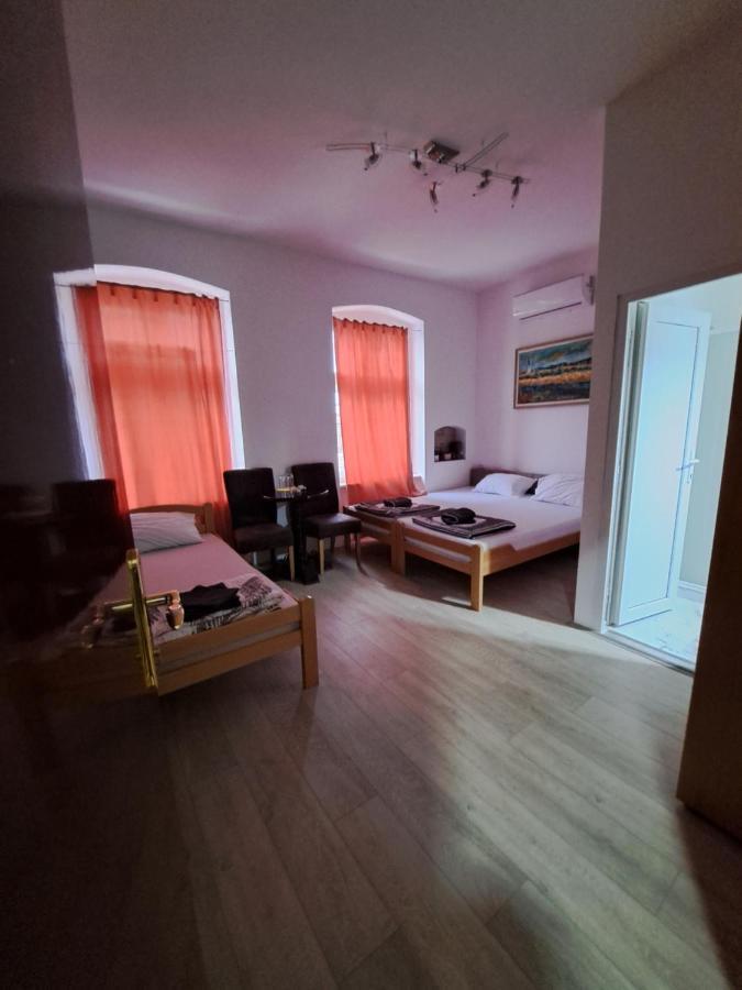 Tabacco Rooms Ομπρένοβατς Εξωτερικό φωτογραφία
